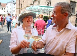 Bauernmarkt verwandelt Innenstadt in regionales Schaufenster