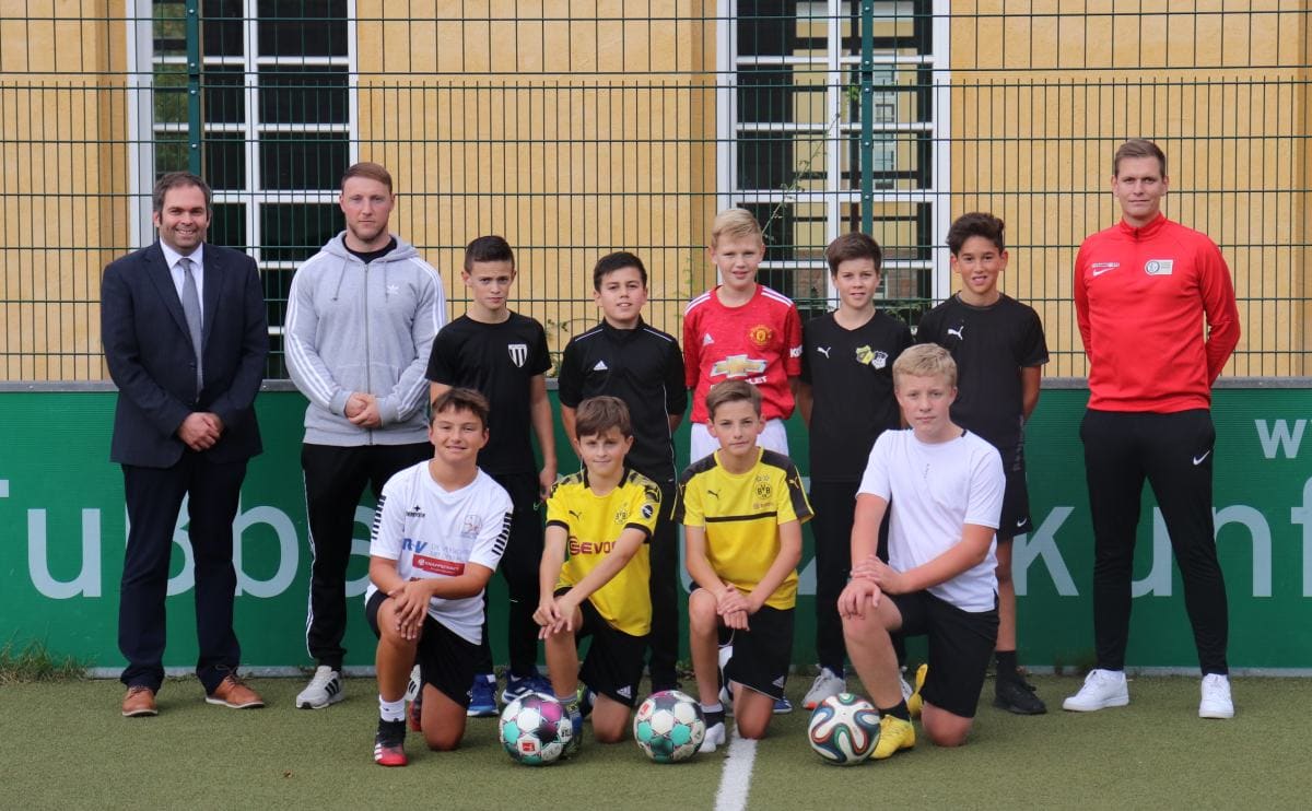 Gymnasium Wendalinum nimmt Leistungsförderung Fußball