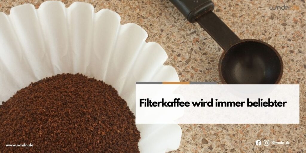 Zubereitung von Kaffee mit dem Handfilter