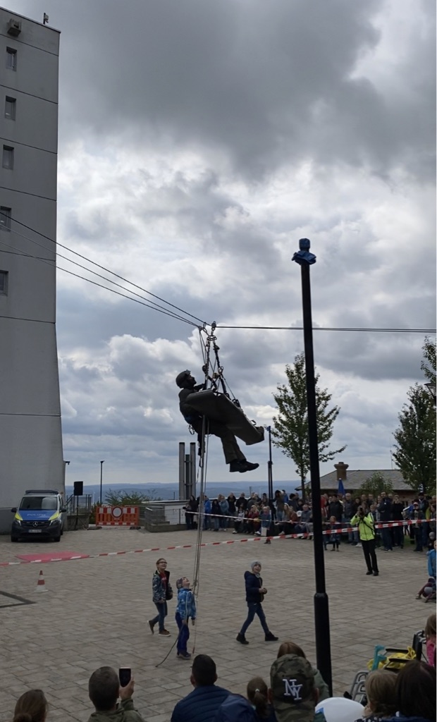 SEK seilt sich vom Schaumbergturm ab