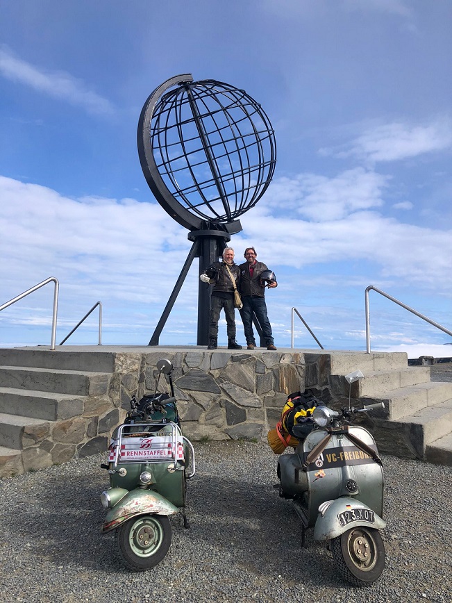 Vespa-Freunde auf Tour zum Nordkap (Foto: Klaus Altenhofer)