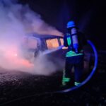 Am 31.12.22 ist ein Kleinwagen auf der A1 bei Tholey in Flammen geraten (Foto: Lukas Becker)