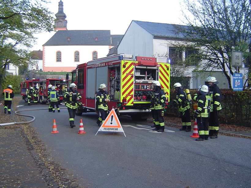 Im Herbst 2022 fand eine Gemeinschaftsübung mit dem Löschbezirk Primstal in Kastel statt.