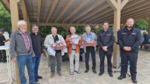 Neue Gesichter leiten Feuerwehr-Veteranen in Selbach