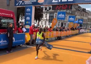 St. Wendel Marathon: Kurui siegt knapp vor Ereng in St. Wendel (mit Video)