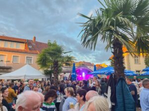 Marpingen verwandelt Marktplatz in italienische Piazza