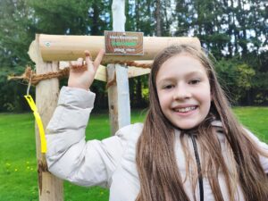Klimaschutz beginnt im Freibad: Greta (9) wird Baumpatin in St. Wendel