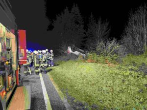 Sotzweiler: Unfall auf A1 – Fahrer und Hund unverletzt gerettet