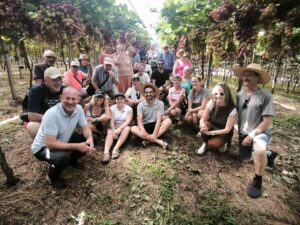 Bürgermeister Maldener führt 16-köpfige Gruppe nach Südamerika – Partnerschaft wird mit Baumpflanzung bekräftigt