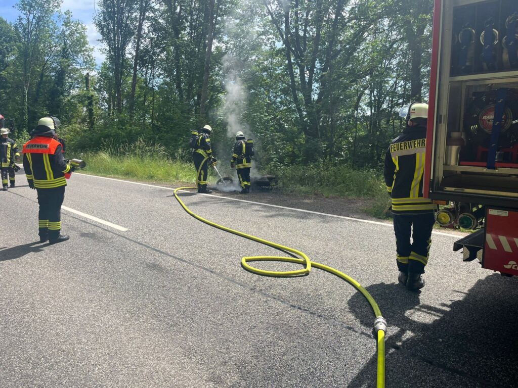 Motorrad gerät zwischen Gronig und Selbach in Brand