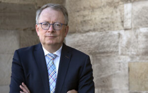 Trierer Domorganist gastiert mit Werken von Reger und Liszt in St. Wendel