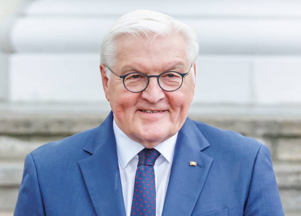 Familie Schmitt aus Walhausen erhält Ehrenpatenschaft vom Bundespräsidenten